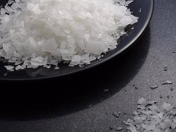 白片六水氯化镁